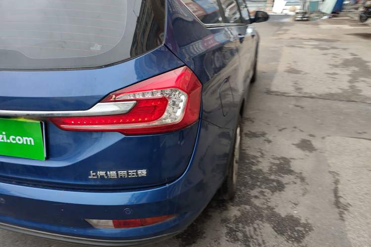 Used Baojun 310W 2018 1.5L Automatic Fashion Version China V Emission Standard Exterior 6