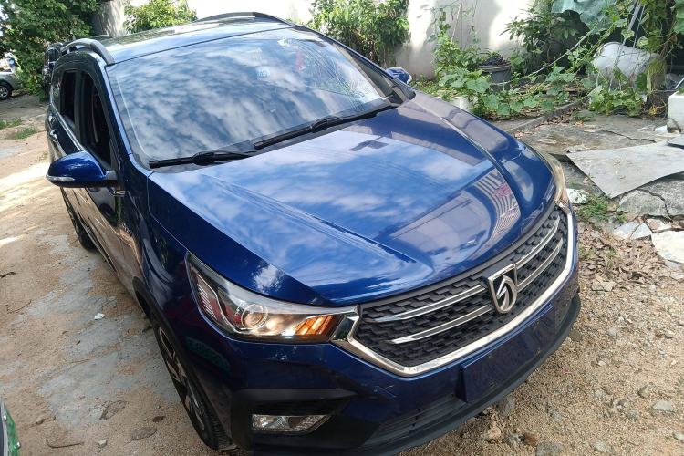 Used Baojun 310W 2018 1.5L Automatic Luxury Version China V Front Right 45 Deg