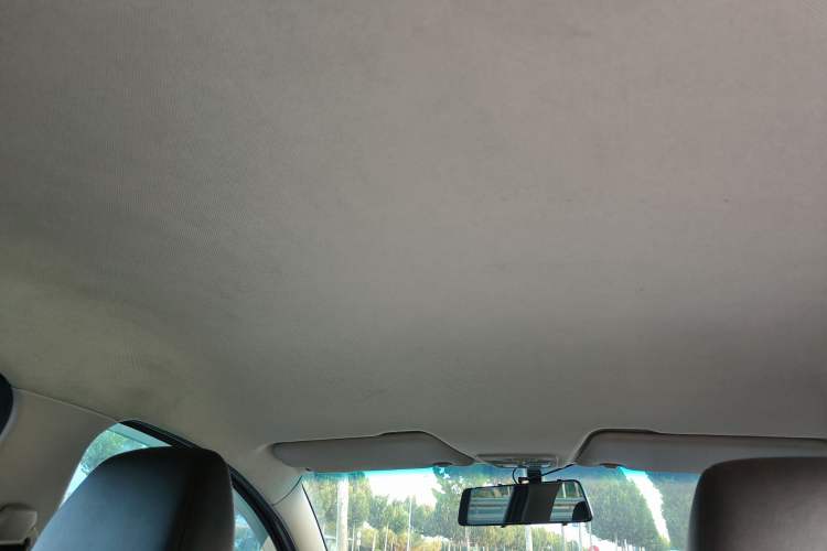Used Baojun 310W 2018 1.5L Automatic Fashion Edition China VI Headliner