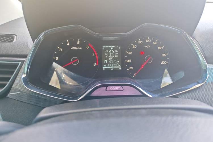 Used Baojun 310W 2018 1.5L Automatic Luxury Version China V Instrument Cluster