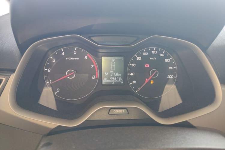 Used Baojun 310W 2018 1.5L Automatic Fashion Version China V Emission Standard Instrument Cluster