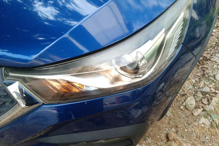 Used Baojun 310W 2018 1.5L Automatic Luxury Version China V Left Front Headlight