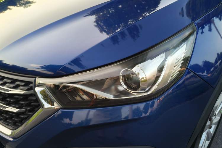 Used Baojun 310W 2018 1.5L Automatic Fashion Edition China VI Left Front Headlight