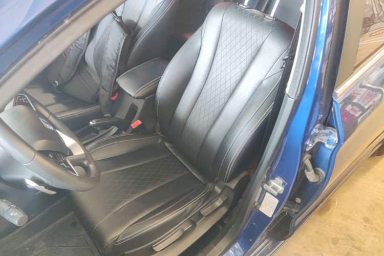 Used Baojun 310W 2018 1.5L Automatic Fashion Version China V Emission Standard Left Front Seat