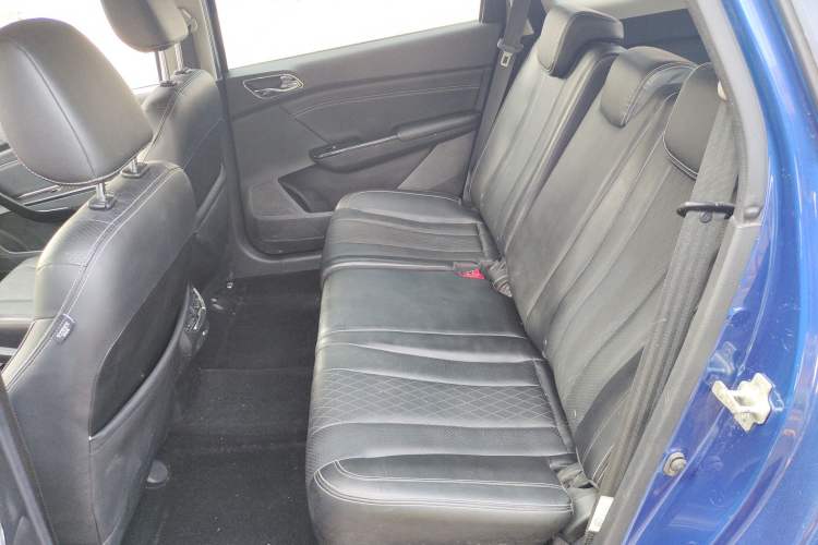 Used Baojun 310W 2018 1.5L Automatic Luxury Version China V Left Rear Seat