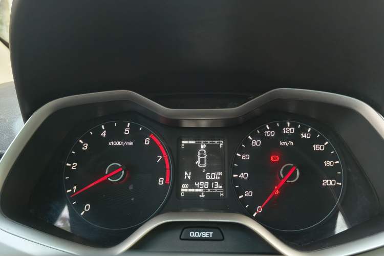 Used Baojun 310W 2018 1.5L Automatic Fashion Edition China VI Odometer Close Up