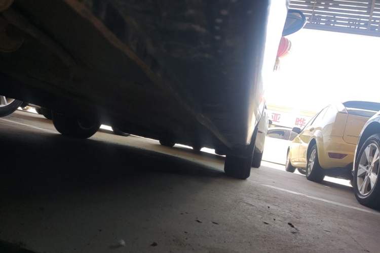 Used Baojun 310W 2018 1.5L Automatic Fashion Version China V Emission Standard Right Side Sill