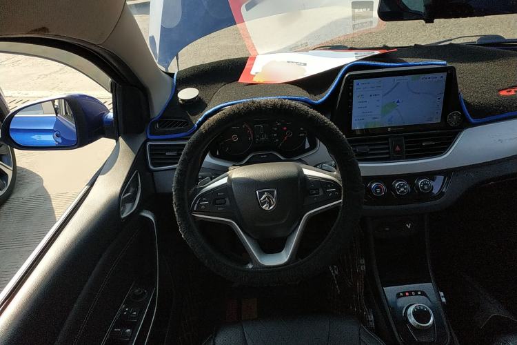 Used Baojun 310W 2018 1.5L Automatic Fashion Version China V Emission Standard Steering Wheel