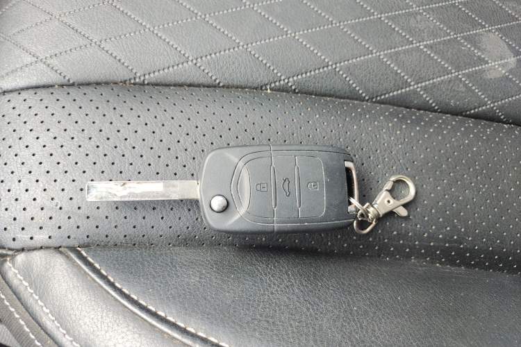 Used Baojun 310W 2018 1.5L Automatic Luxury Version China V Vehicle Key