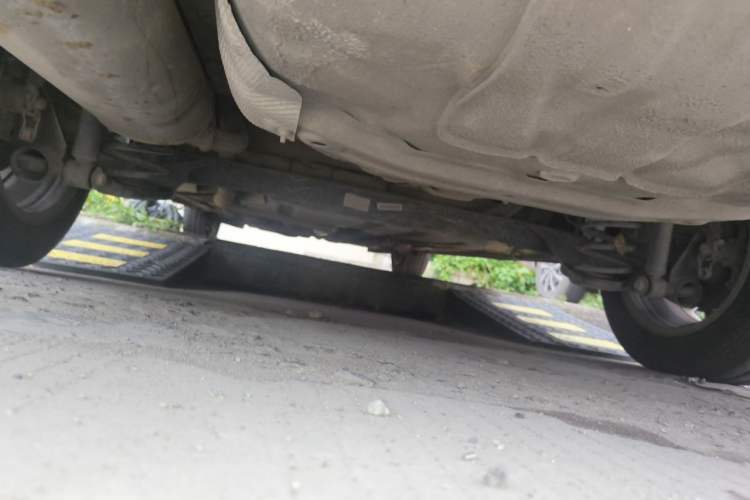 Used Baojun 310W 2018 1.5L Automatic Fashion Version China V Emission Standard Chassis Rear