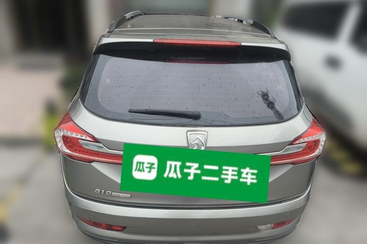 Used Baojun 310W 2018 1.5L Automatic Fashion Version China V Emission Standard Rear