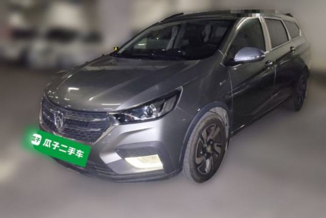 Used Baojun 310W 2018 1.5L Automatic Luxury Version China VI Emission Standard