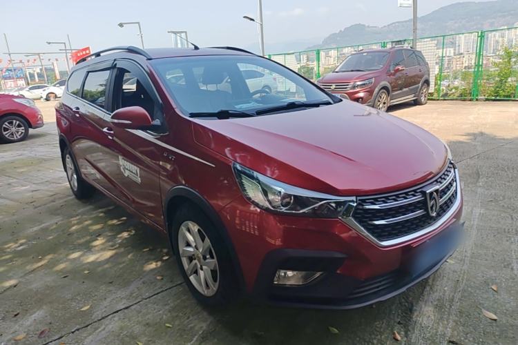 Used Baojun 310W 2018 1.5L Automatic Fashion Version China V Emission Standard Front Right 45 Deg