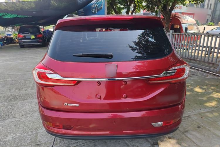Used Baojun 310W 2018 1.5L Automatic Fashion Version China V Emission Standard Rear