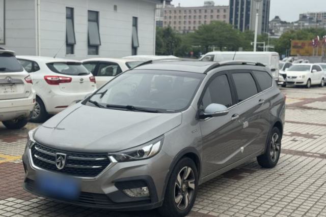 Used Baojun 310W 2018 1.5L Automatic Luxury Version China V