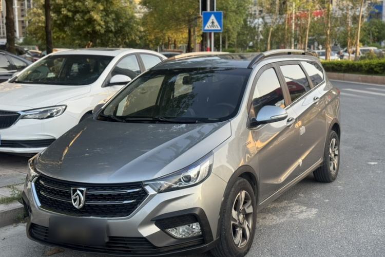 Used Baojun 310W 2018 1.5L Automatic Luxury Version China V Guazi used car, China used car export, Used car for sale, Used  cars, Cheapest cars for sale