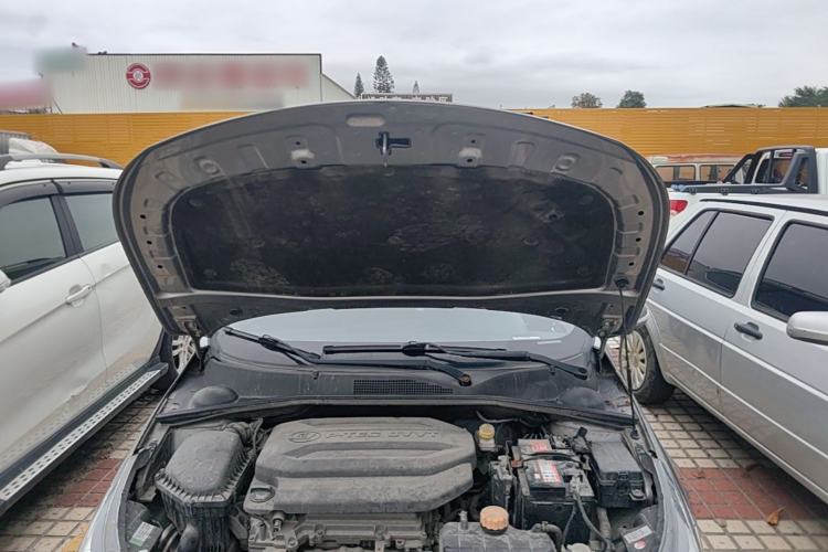 Used Baojun 310W 2018 1.5L Automatic Luxury Version China V Engine Bay