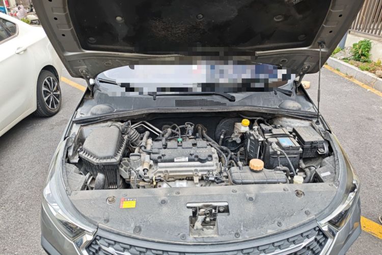Used Baojun 310W 2018 1.5L Automatic Fashion Version China V Emission Standard Engine Bay