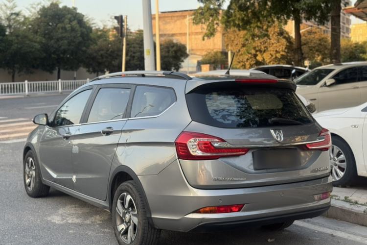 Used Baojun 310W 2018 1.5L Automatic Luxury Version China V Exterior 1