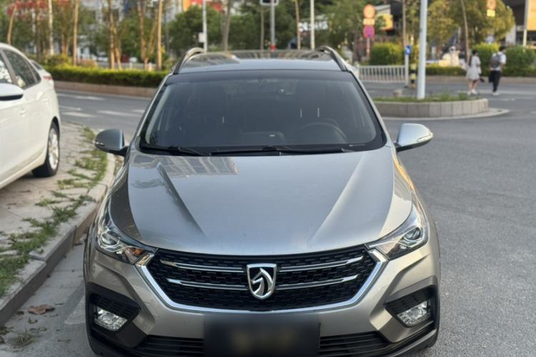 Used Baojun 310W 2018 1.5L Automatic Luxury Version China V Exterior 3