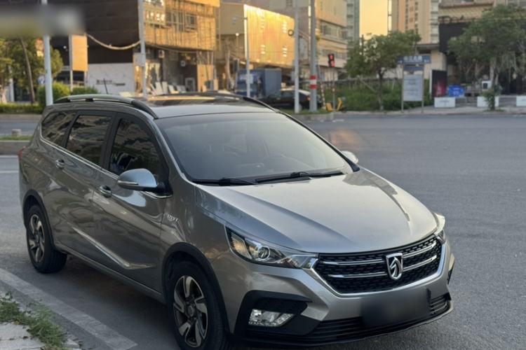 Used Baojun 310W 2018 1.5L Automatic Luxury Version China V Exterior 6