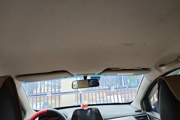 Used Baojun 310W 2018 1.5L Automatic Fashion Version China V Emission Standard Headliner