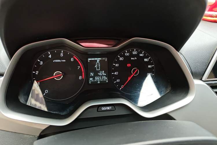 Used Baojun 310W 2018 1.5L Automatic Fashion Version China V Emission Standard Instrument Cluster