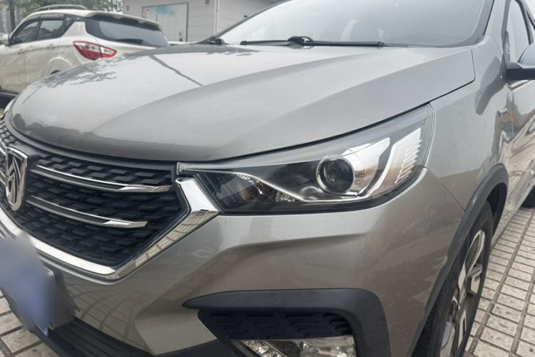 Used Baojun 310W 2018 1.5L Automatic Luxury Version China V Left Front Headlight
