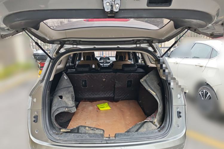 Used Baojun 310W 2018 1.5L Automatic Fashion Version China V Emission Standard Trunk