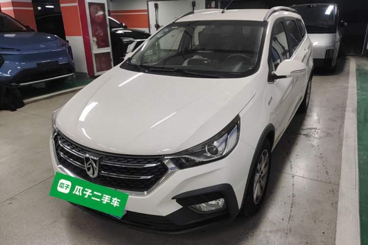Used Baojun 310W 2018 1.5L Automatic Fashion Edition China VI Guazi used car, China used car export, Used car for sale, Used  cars, Cheapest cars for sale