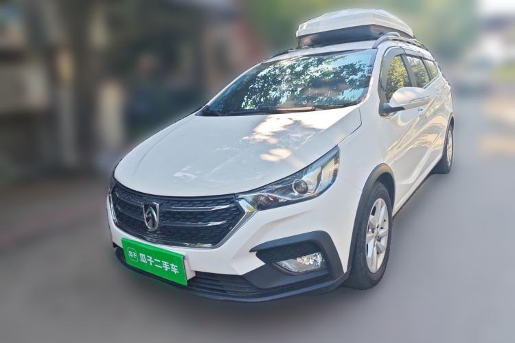 Used Baojun 310W 2018 1.5L Automatic Fashion Edition China VI Guazi used car, China used car export, Used car for sale, Used  cars, Cheapest cars for sale