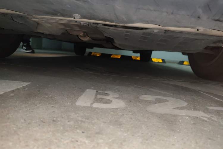 Used Baojun 310W 2018 1.5L Automatic Luxury Version China VI Emission Standard Chassis Front