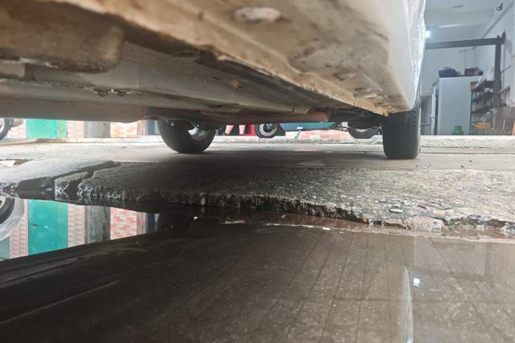 Used Baojun 310W 2018 1.5L Automatic Fashion Version China V Emission Standard Chassis Front Left