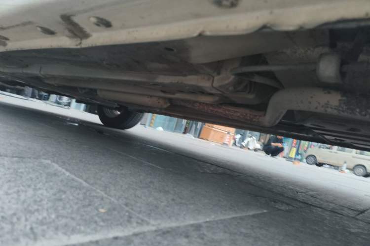 Used Baojun 310W 2018 1.5L Automatic Fashion Version China V Emission Standard Chassis Rear Left