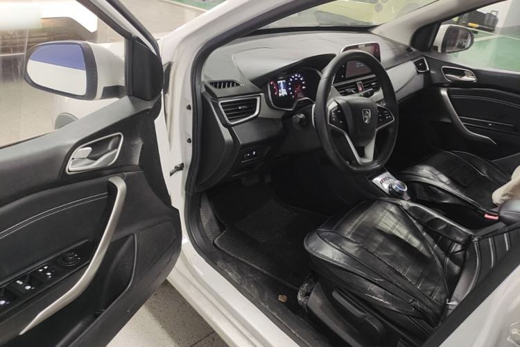 Used Baojun 310W 2018 1.5L Automatic Fashion Edition China VI Driver Seat