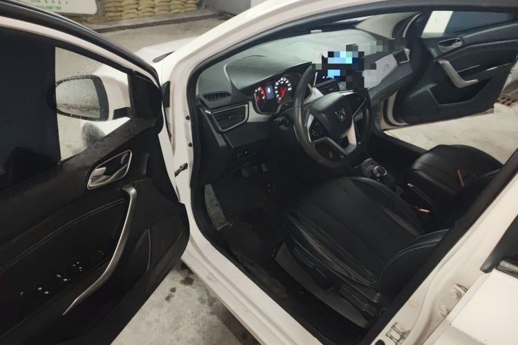 Used Baojun 310W 2018 1.5L Automatic Fashion Edition China VI Driver Seat
