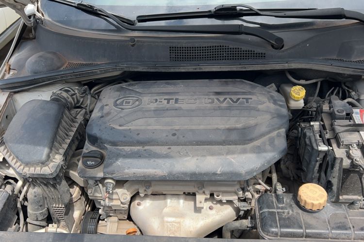 Used Baojun 310W 2018 1.5L Automatic Luxury Version China V Engine Bay