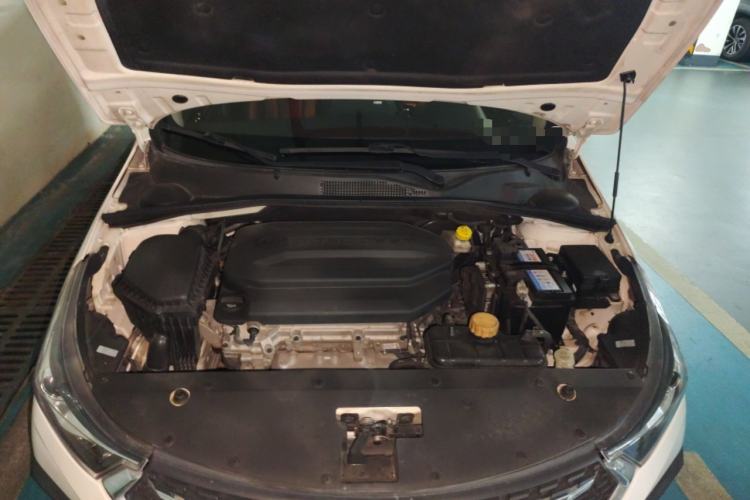Used Baojun 310W 2018 1.5L Automatic Luxury Version China V Engine Bay