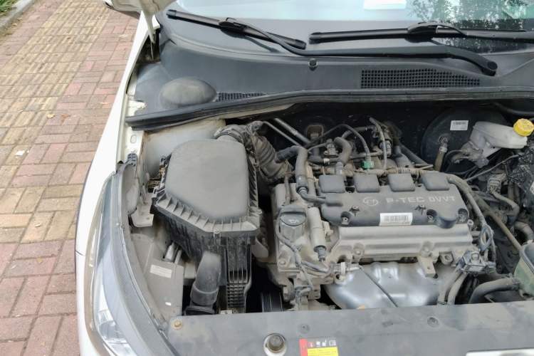 Used Baojun 310W 2018 1.5L Automatic Fashion Edition China VI Engine Bay Right