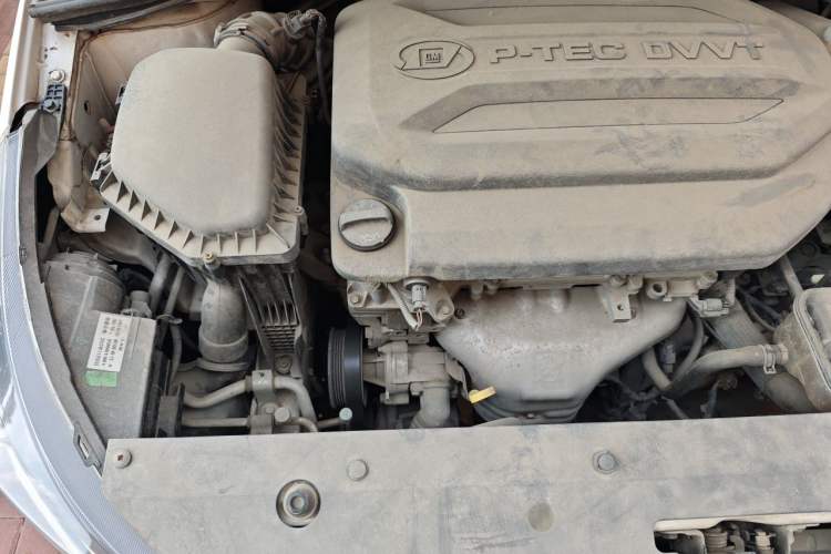 Used Baojun 310W 2018 1.5L Automatic Luxury Version China V Engine Bay Right