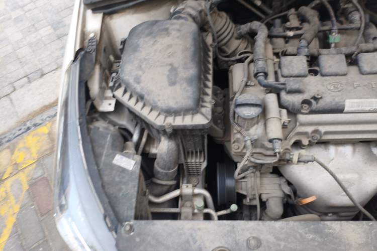 Used Baojun 310W 2018 1.5L Automatic Fashion Edition China VI Engine Bay Right