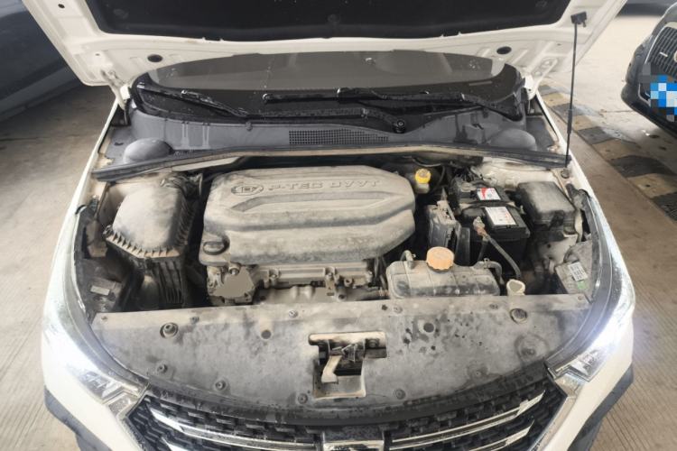 Used Baojun 310W 2018 1.5L Automatic Luxury Version China V Engine Bay