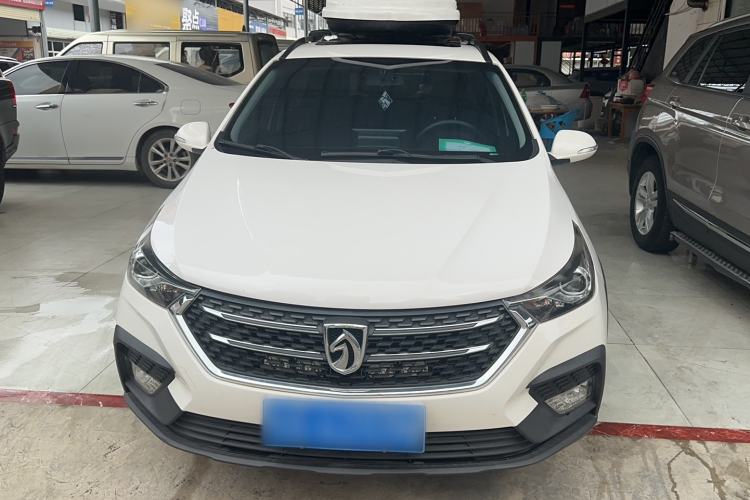 Used Baojun 310W 2018 1.5L Automatic Luxury Version China V Exterior 1