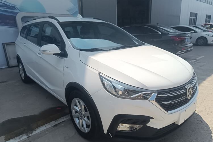 Used Baojun 310W 2018 1.5L Automatic Fashion Edition China VI Exterior 1