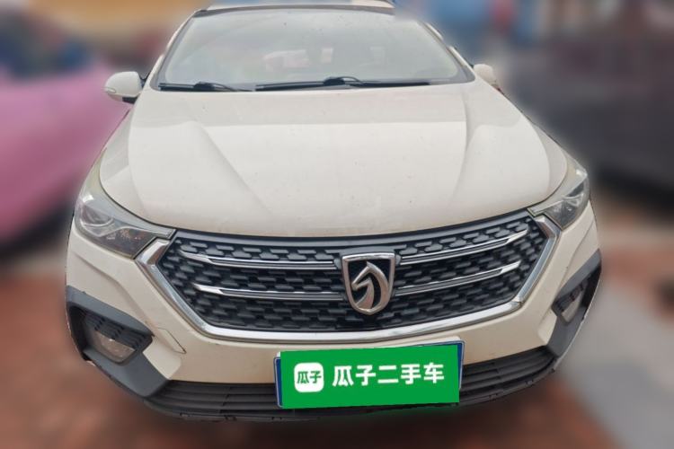 Used Baojun 310W 2018 1.5L Automatic Fashion Version China V Emission Standard Exterior 1
