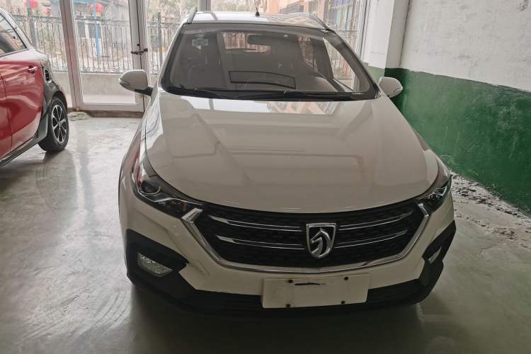 Used Baojun 310W 2018 1.5L Automatic Fashion Edition China VI Exterior 1