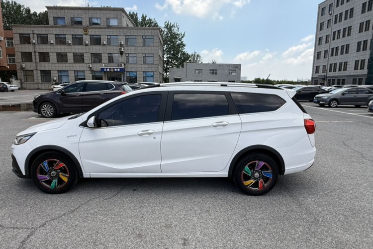 Used Baojun 310W 2018 1.5L Automatic Luxury Version China V Exterior 10