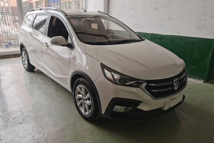 Used Baojun 310W 2018 1.5L Automatic Fashion Edition China VI Exterior 2