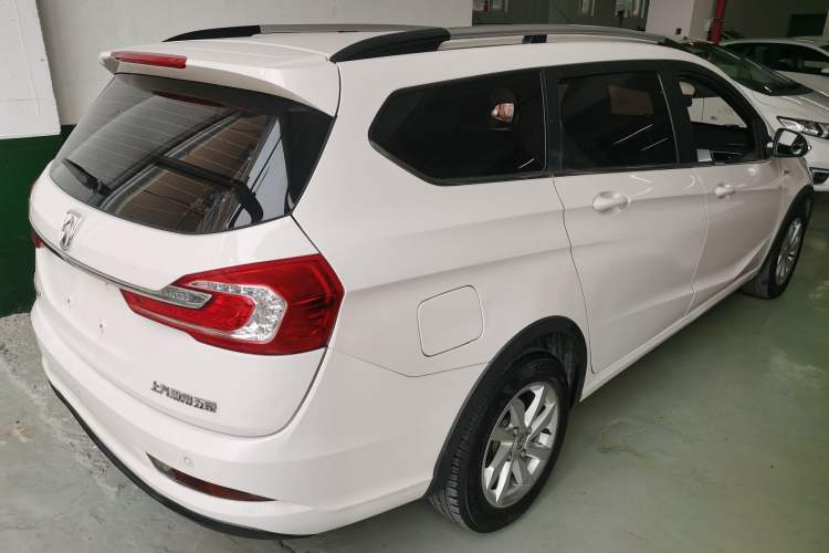 Used Baojun 310W 2018 1.5L Automatic Fashion Edition China VI Exterior 3