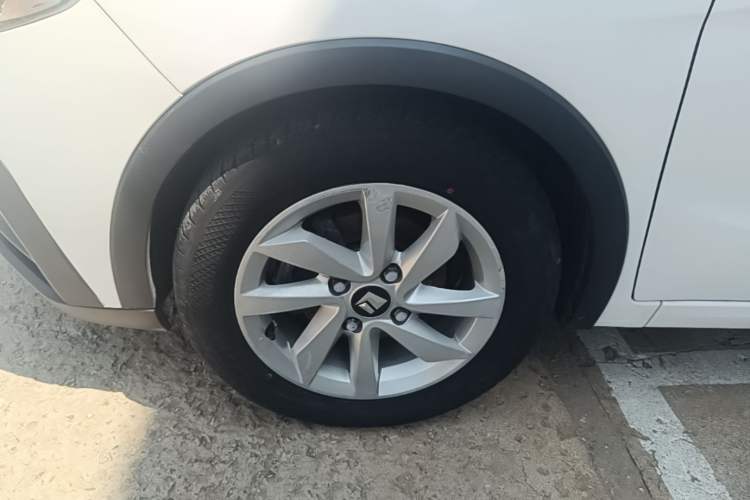 Used Baojun 310W 2018 1.5L Automatic Fashion Edition China VI Exterior 4